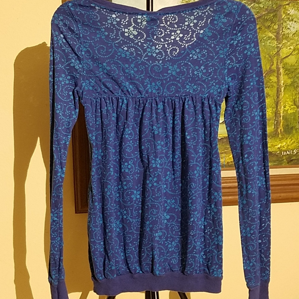 Free People  v neck long sleeve C11 - Picture 3 of 5